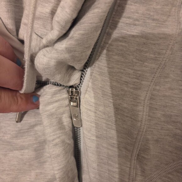 Lululemon Coast Easy Wrap size 8 - Picture 5 of 6